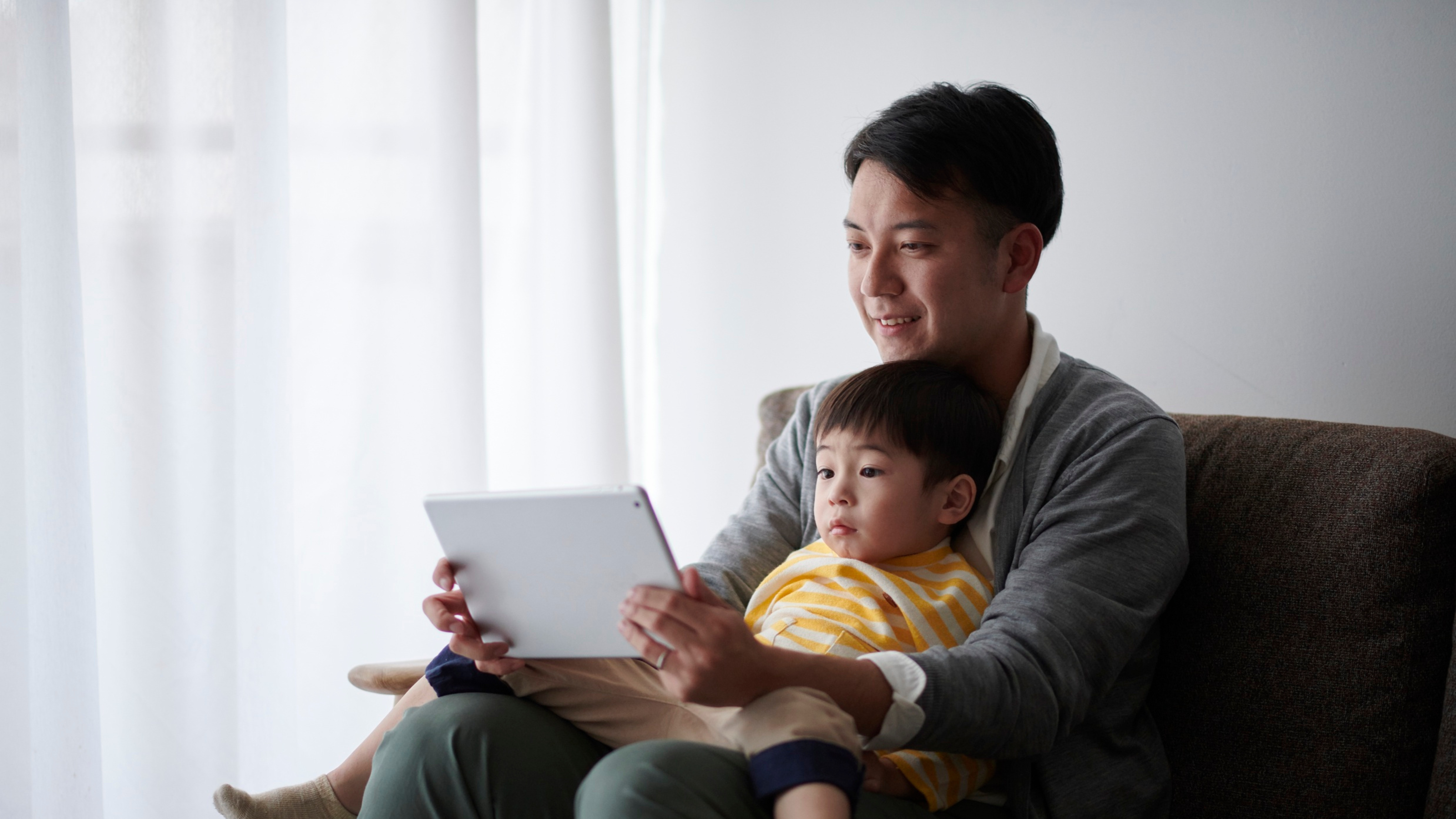 Screen Time Without the Guilt: How to Find the Right Balance for Your Family